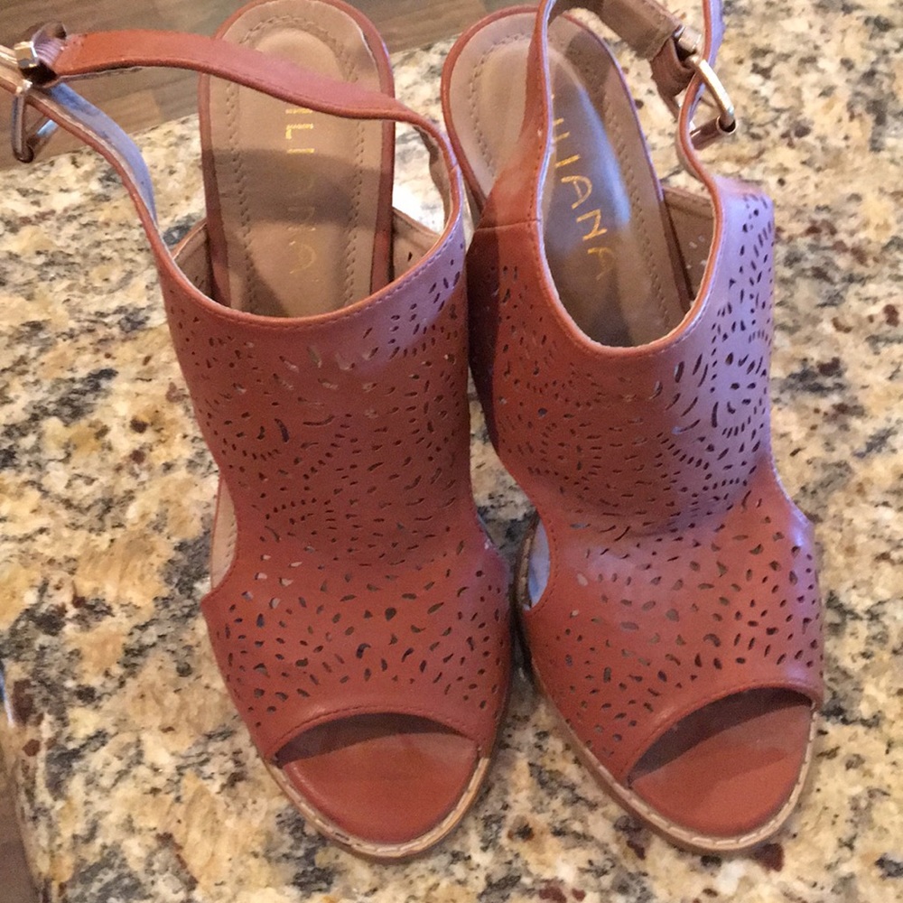 Sandals size 8